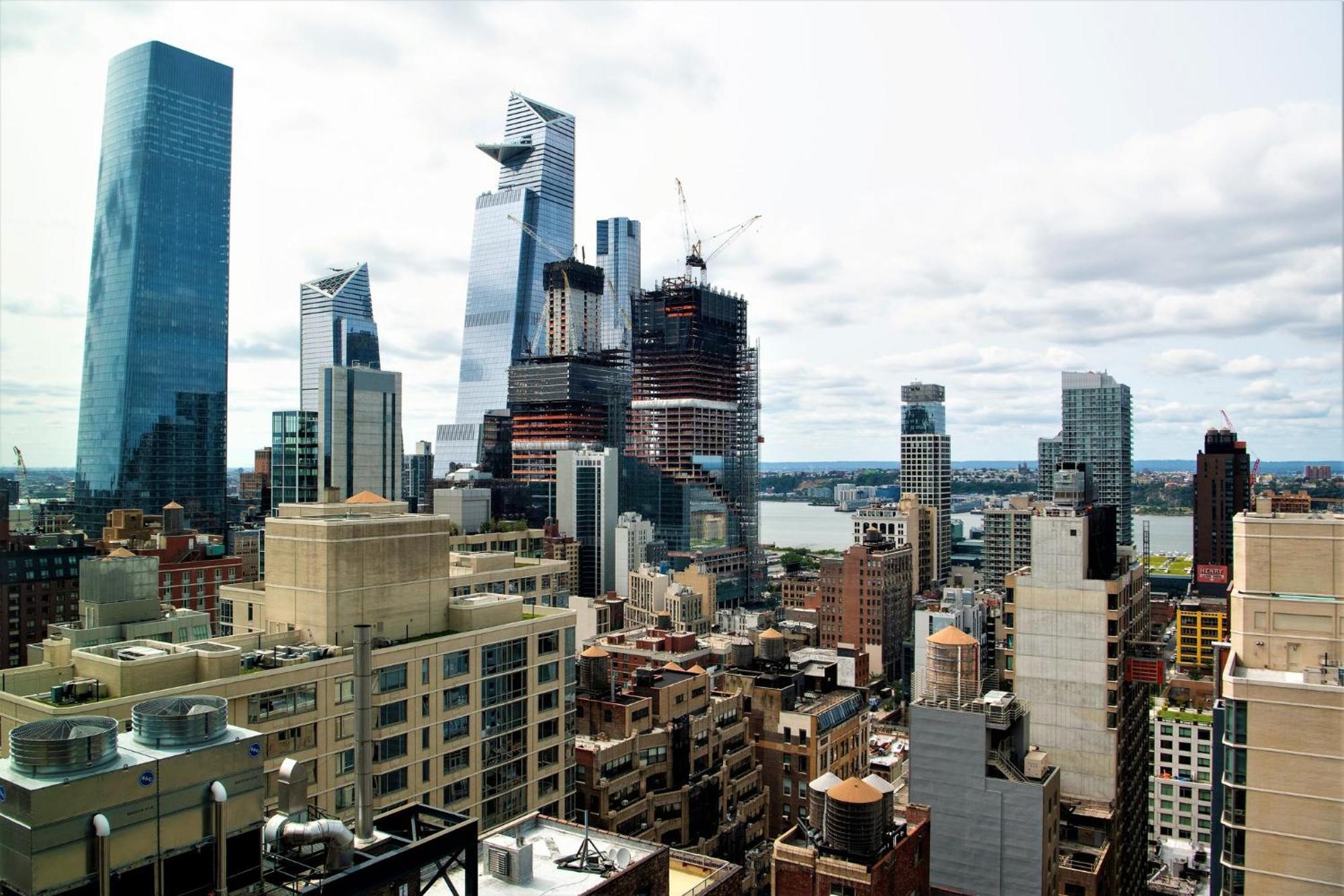 Premium King Room City View