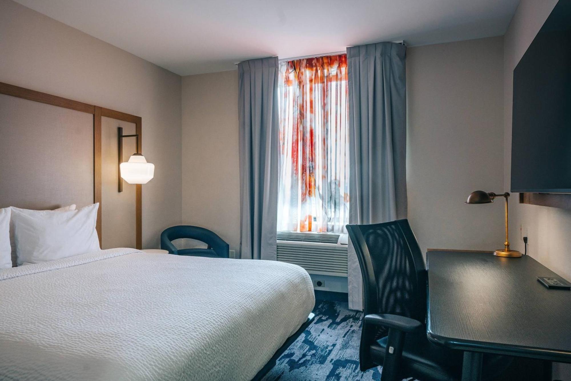 King Room - Hearing Accessible,1632220450:JPEG
