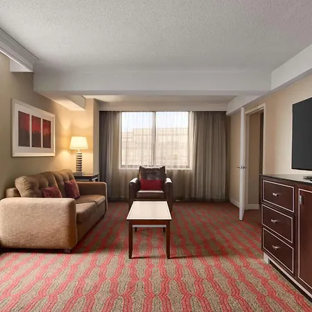 Doubletree By Hilton New York-Laguardia-3