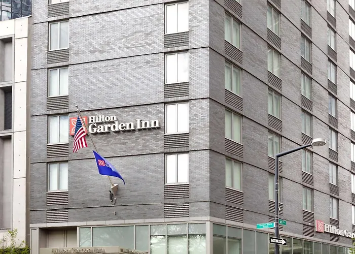 Dog friendly hotels Hilton Garden Inn Long Island City