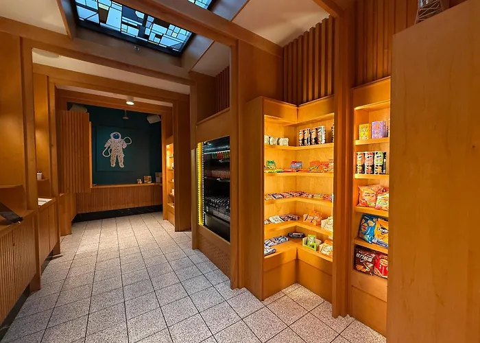 Family Hotel: Untitled At 3 Freeman Alley