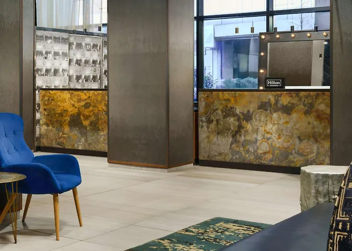 Pet Friendly hotel: Doubletree By Hilton New York Times Square West