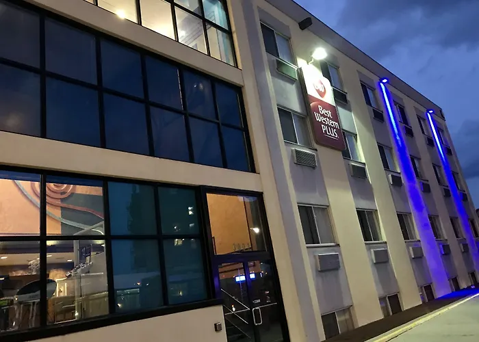 Best Western Plus Brooklyn Bay