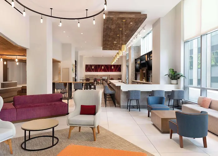 Dog friendly hotels Hilton Garden Inn Long Island City